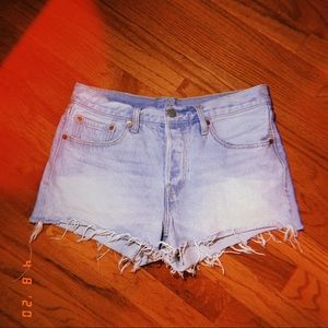 Levi Cut Off Shorts 501 W 27